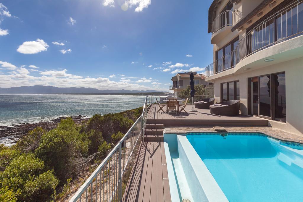 Whale Huys Luxury Oceanfront Eco Villa Gansbaai Exterior photo