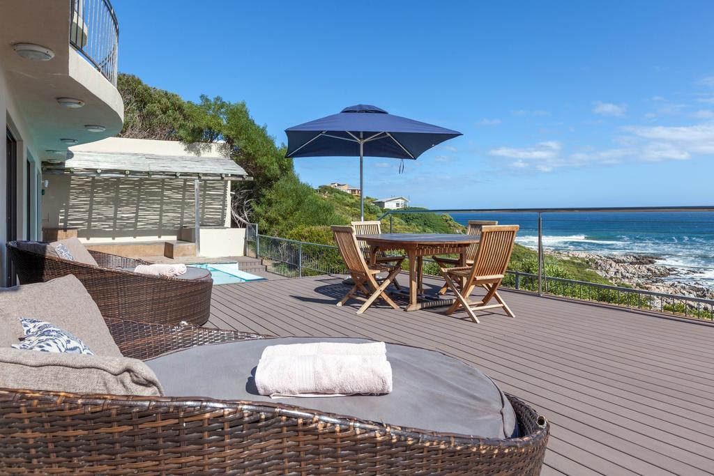 Whale Huys Luxury Oceanfront Eco Villa Gansbaai Exterior photo