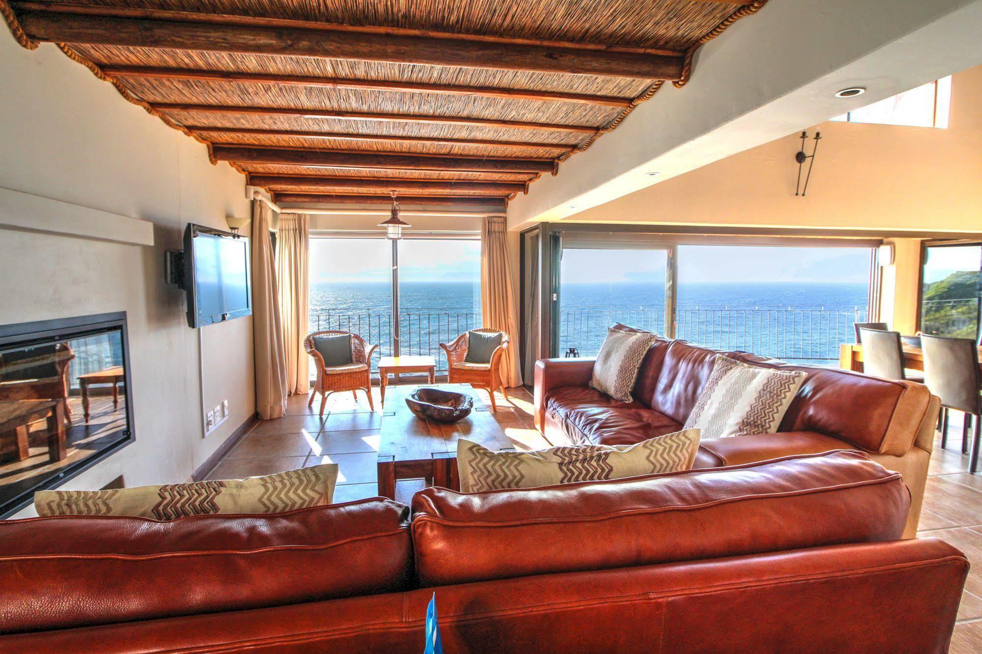 Whale Huys Luxury Oceanfront Eco Villa Gansbaai Exterior photo